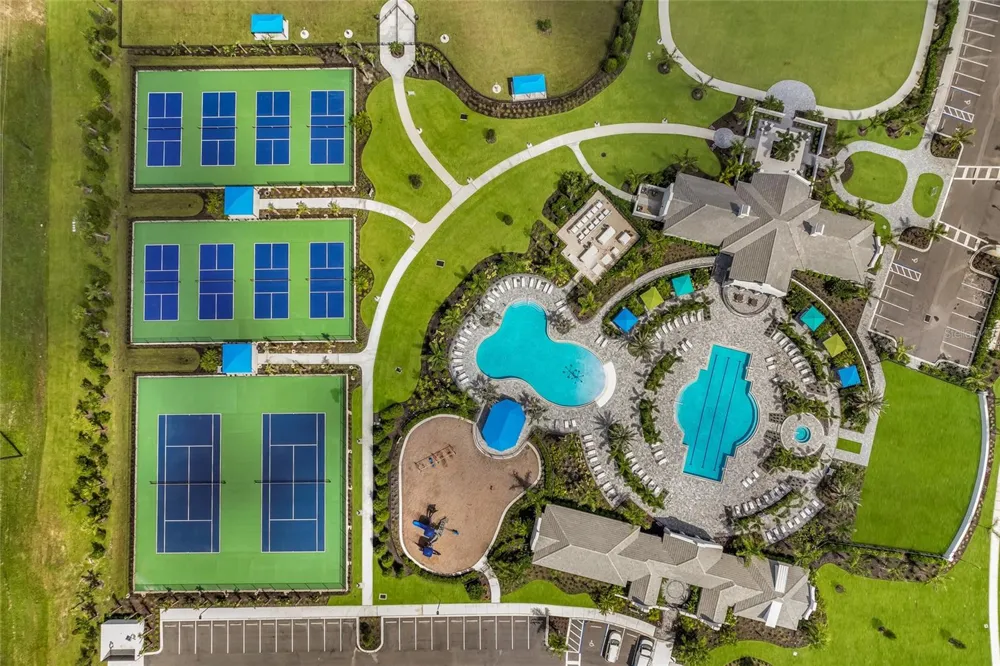 8011 ANTHIRIUM LOOP Sarasota, FL 34240