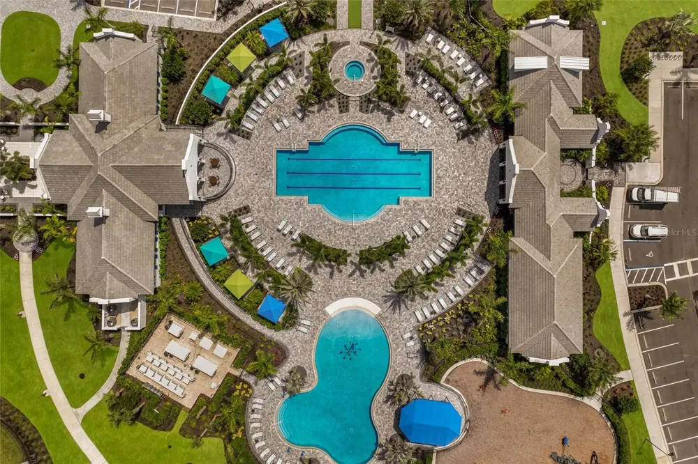 8011 ANTHIRIUM LOOP Sarasota, FL 34240