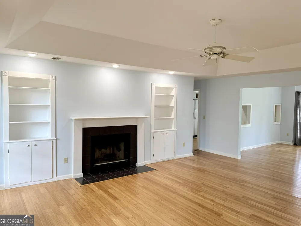 293 Osage CIR Byron, GA 31008