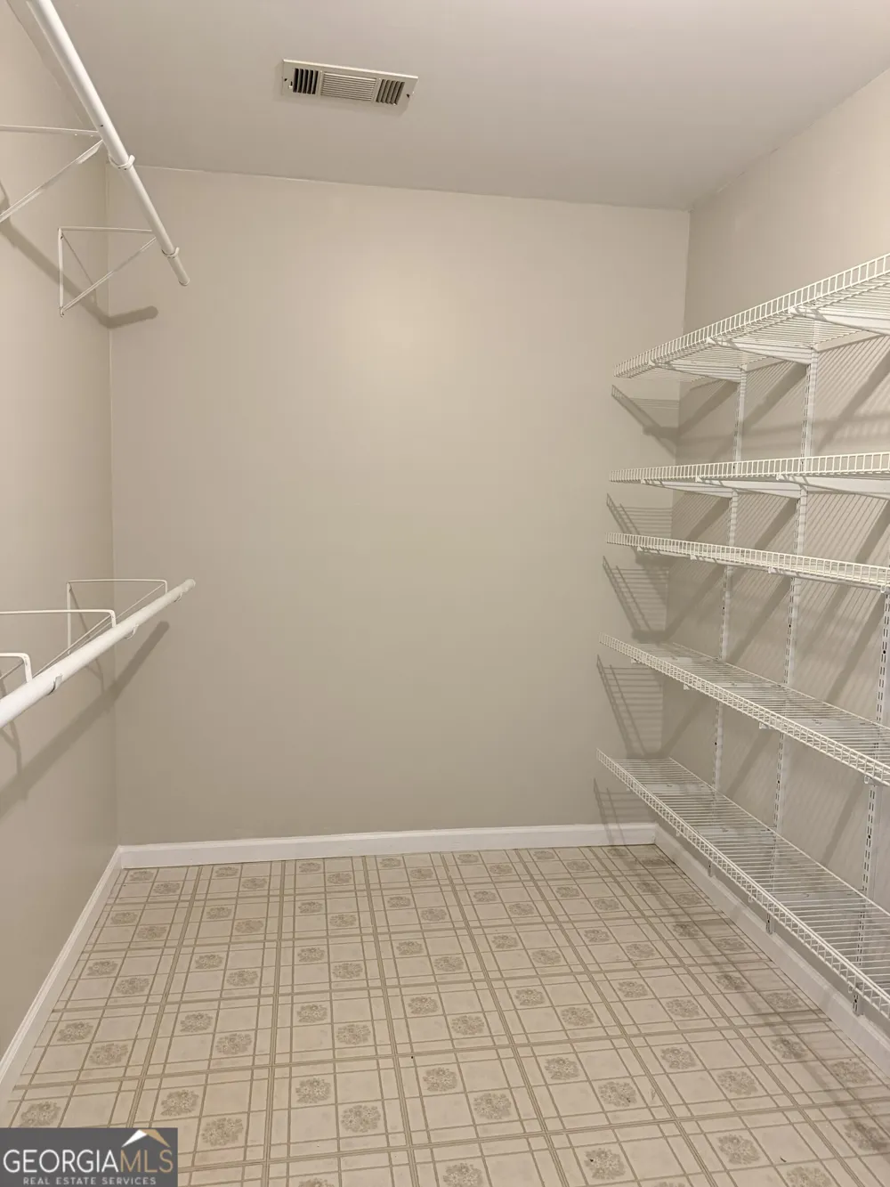 293 Osage CIR Byron, GA 31008