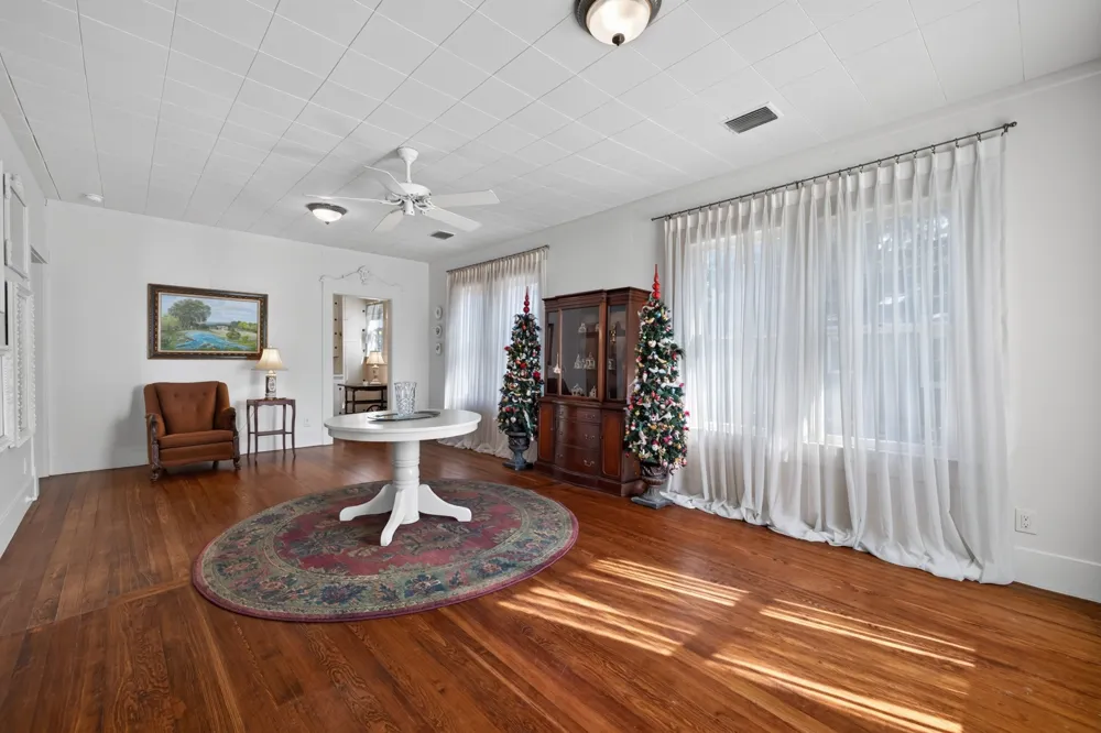 4110 Marathon Boulevard Austin, TX 78756