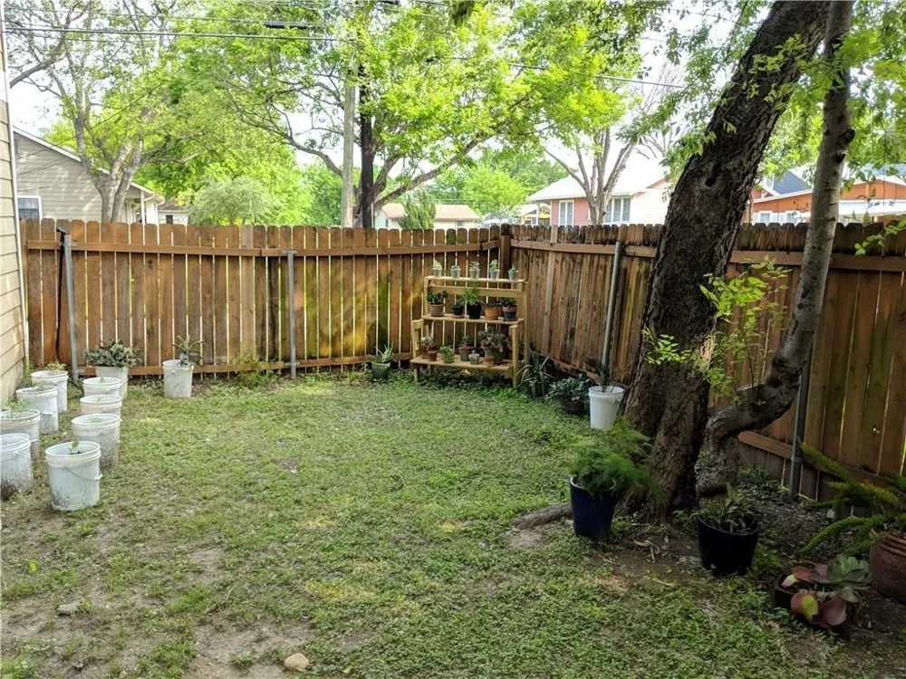 5501 Duval B Street #B Austin, TX 78751