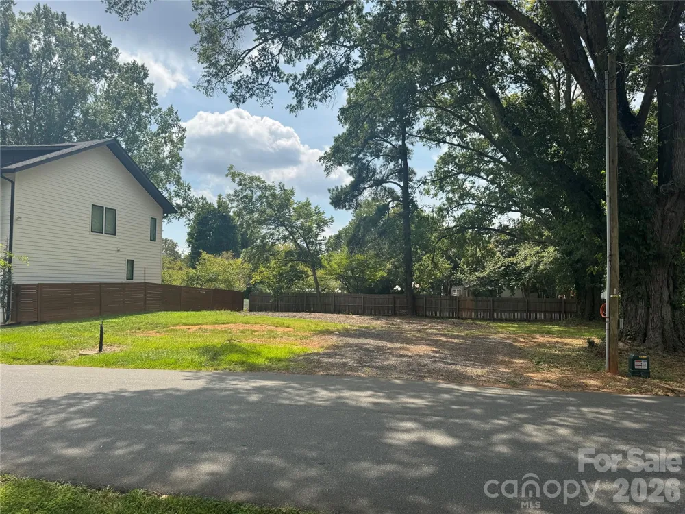 4420/4424 Castleton Road Charlotte, NC 28211