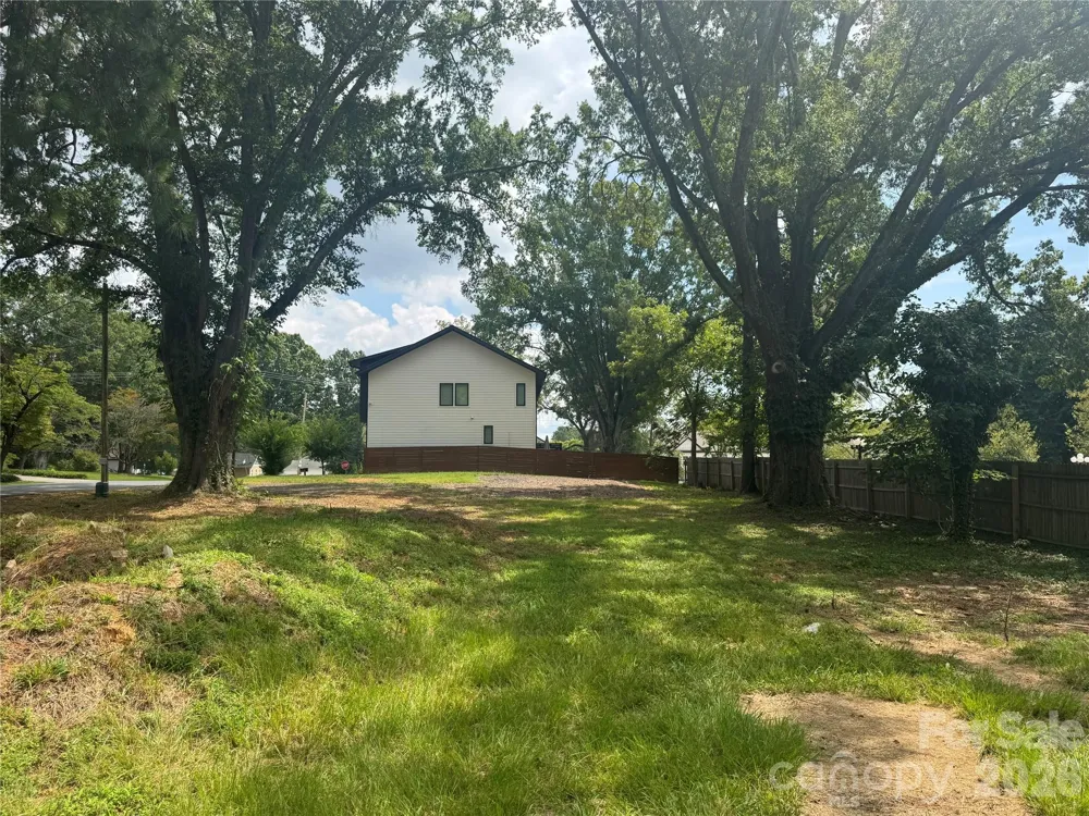 4420/4424 Castleton Road Charlotte, NC 28211