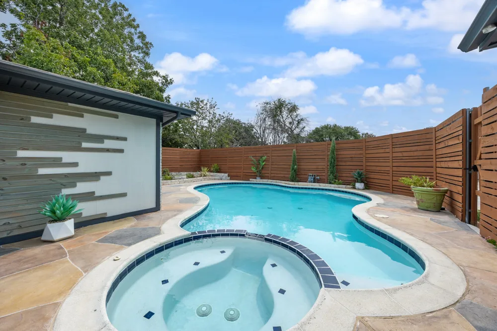 1702 Baltimore Drive Richardson, TX 75081