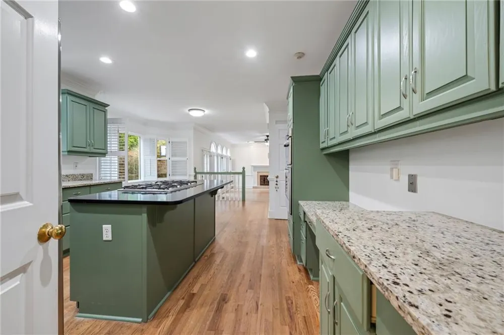 1809 Shelburne Ridge Marietta, GA 30068