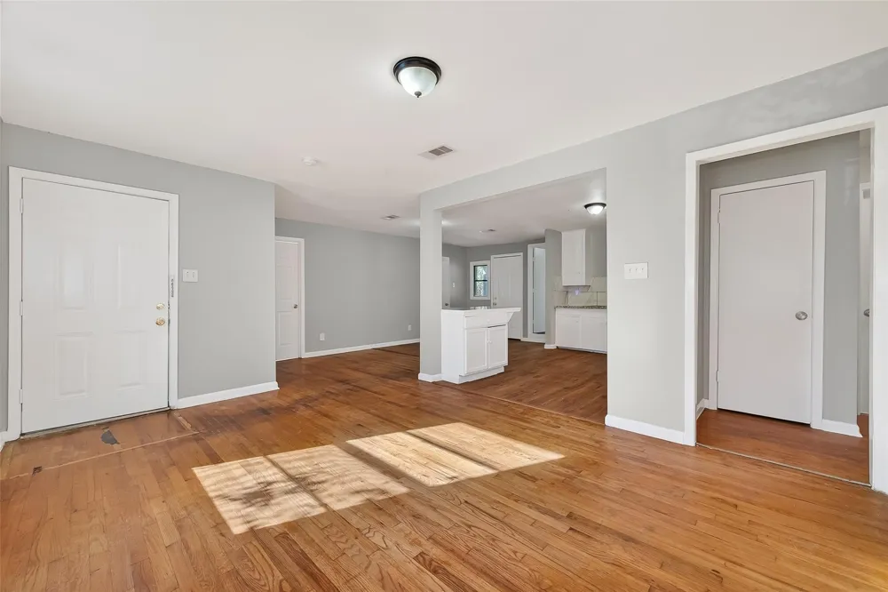 6127 Beldart Street Houston, TX 77033