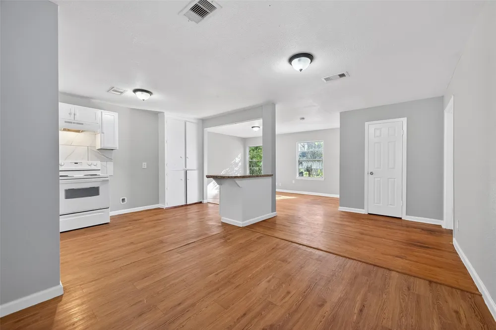 6127 Beldart Street Houston, TX 77033
