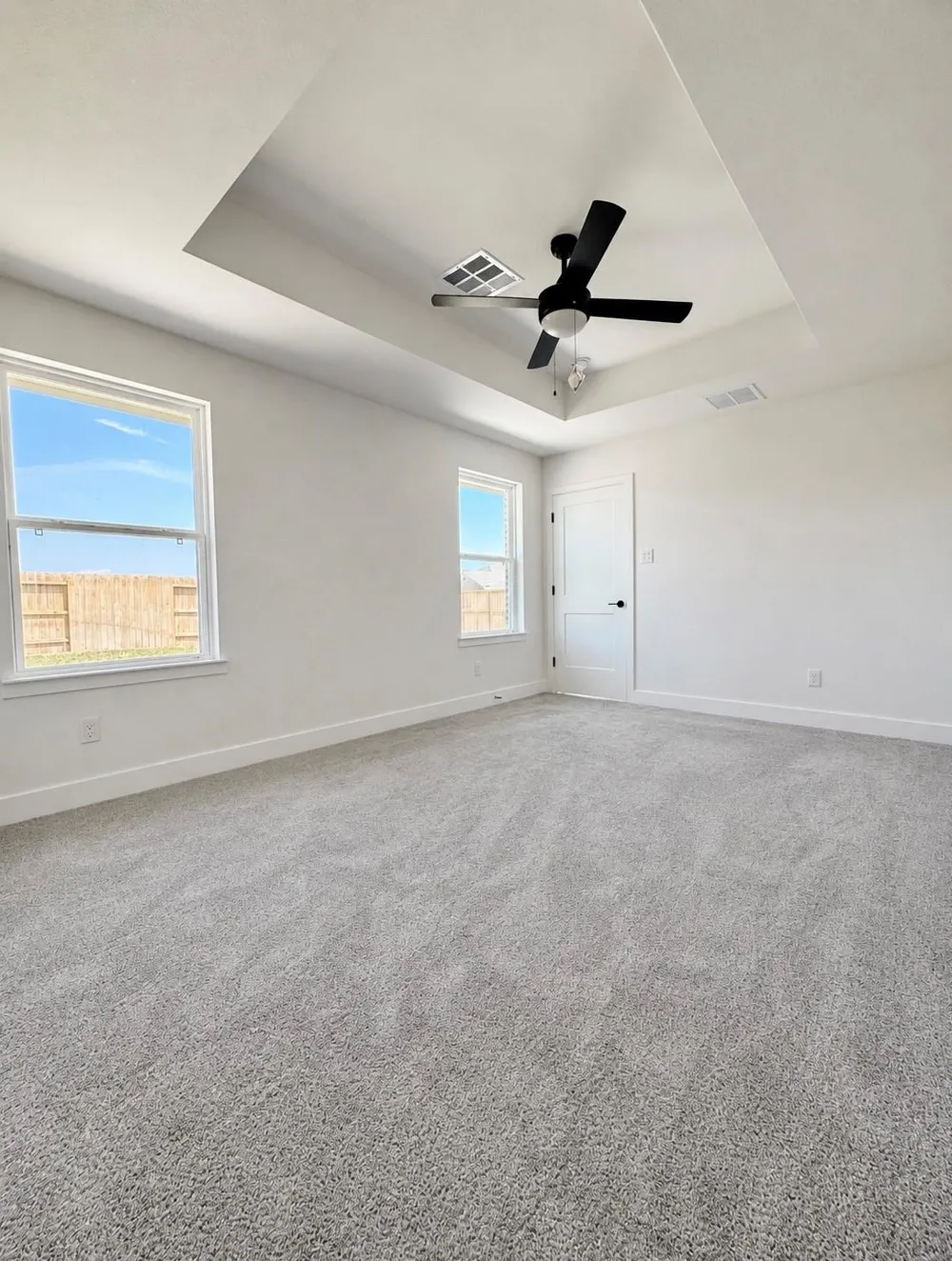 2230 W Post Oak Circle Dayton, TX 77535