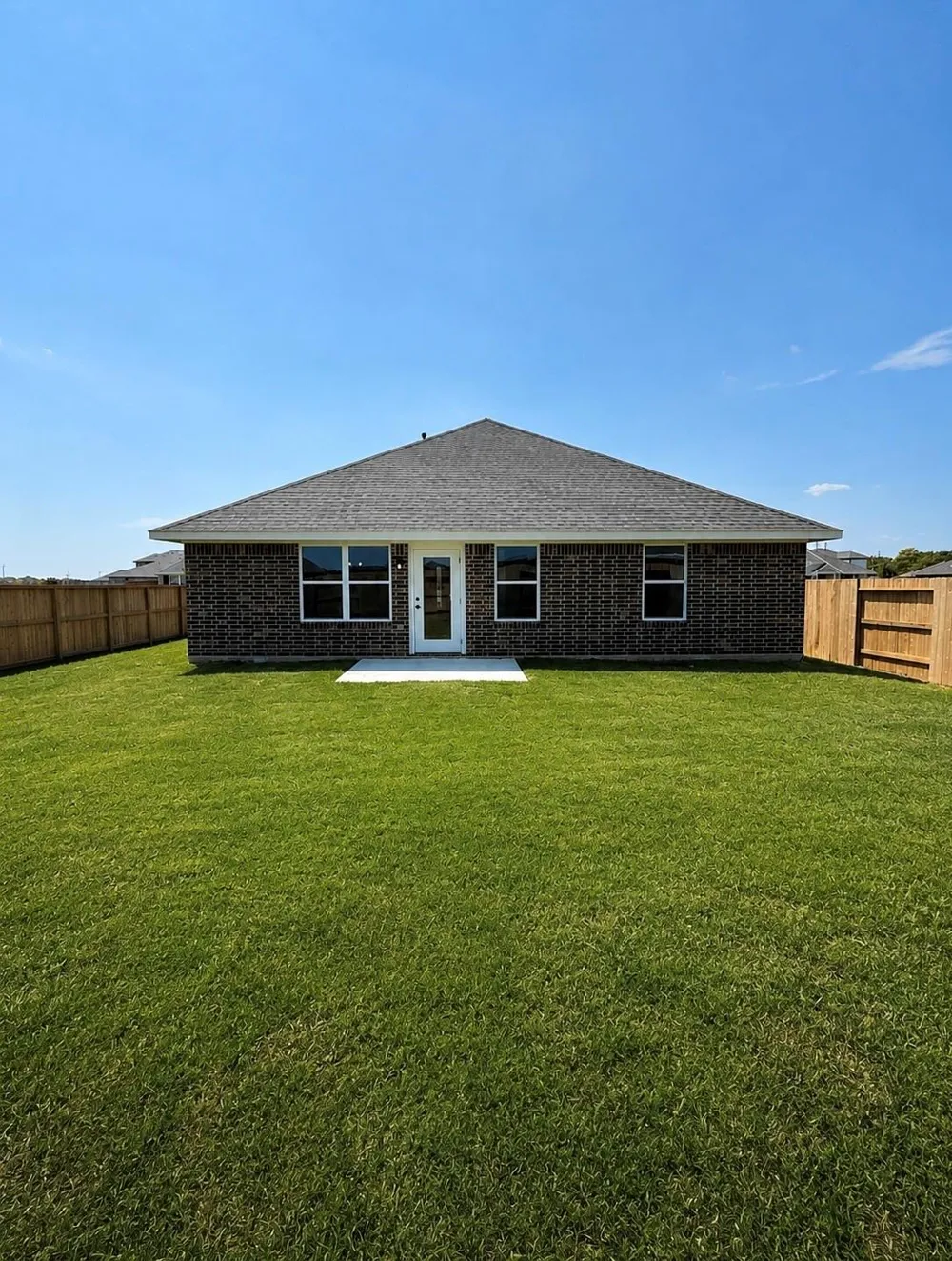 2230 W Post Oak Circle Dayton, TX 77535