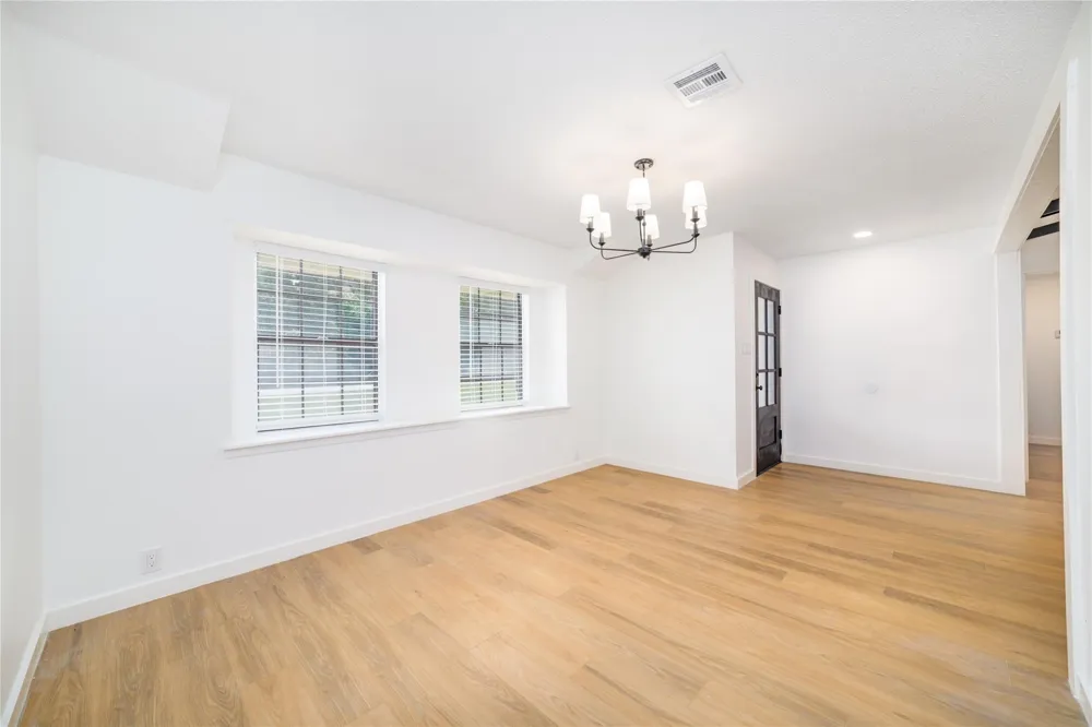 3304 Bruce Hall Road Santa Fe, TX 77510