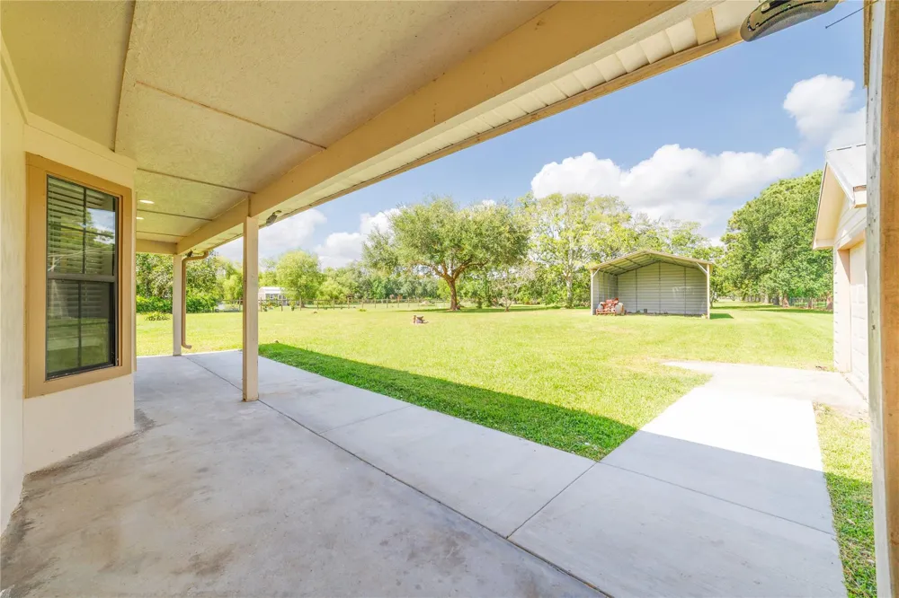 3304 Bruce Hall Road Santa Fe, TX 77510