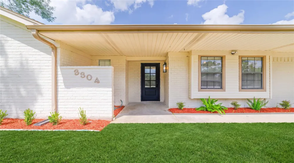 3304 Bruce Hall Road Santa Fe, TX 77510