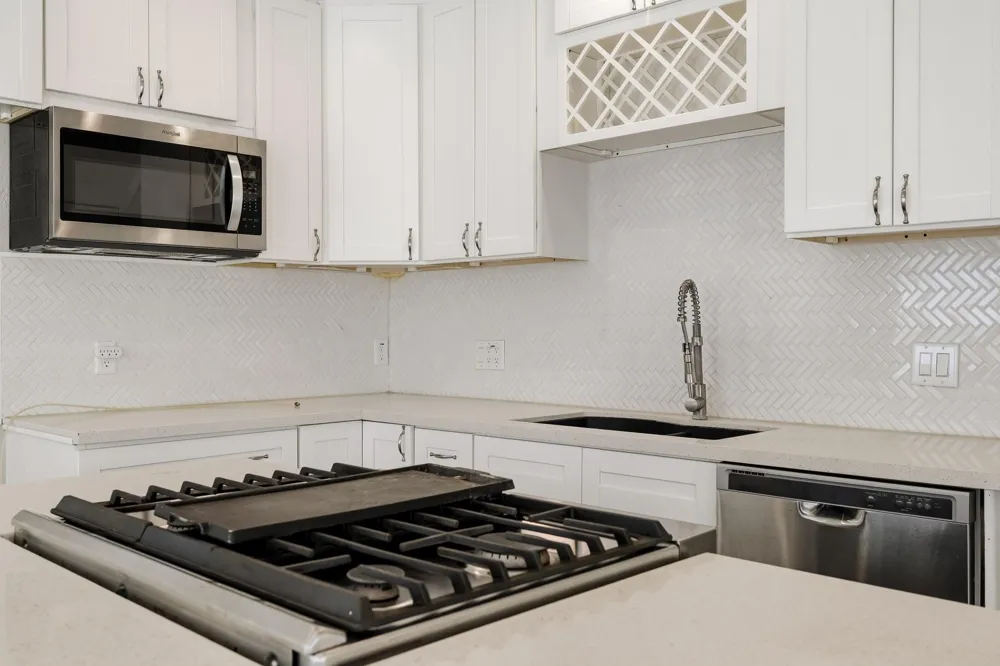 1011 Sealy Street Galveston, TX 77550