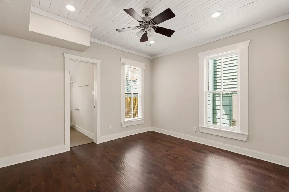 1011 Sealy Street Galveston, TX 77550