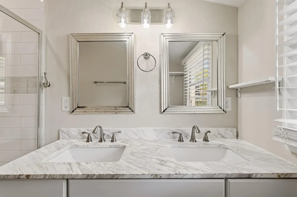 1011 Sealy Street Galveston, TX 77550