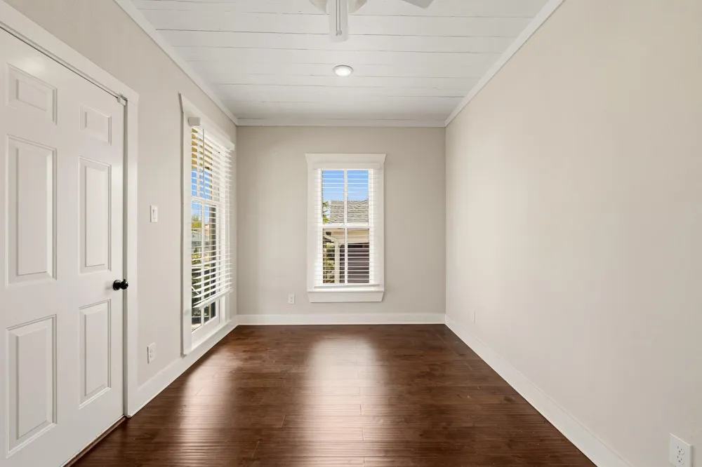 1011 Sealy Street Galveston, TX 77550