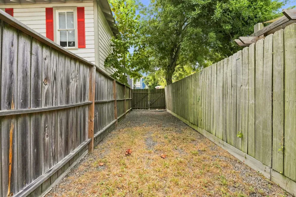 1011 Sealy Street Galveston, TX 77550