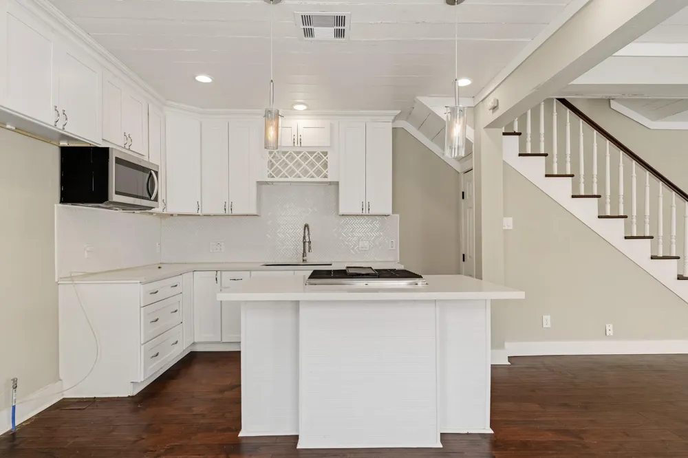 1011 Sealy Street Galveston, TX 77550