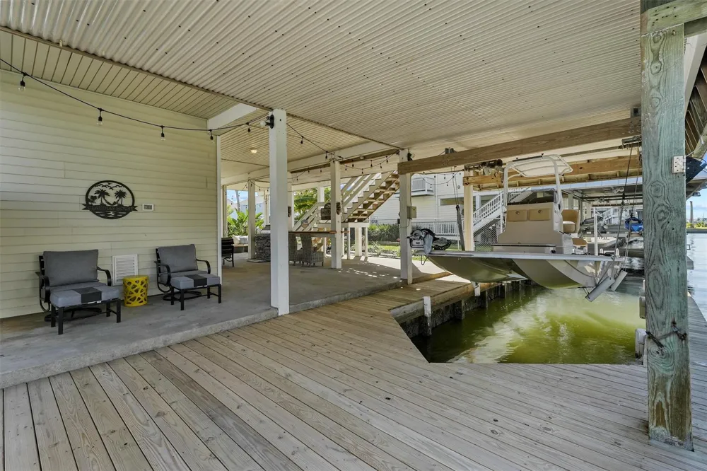 22202 Frio Drive Galveston, TX 77554