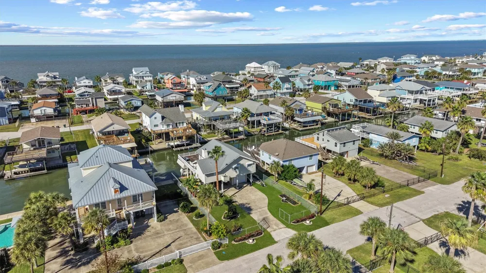 22202 Frio Drive Galveston, TX 77554