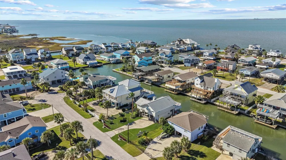 22202 Frio Drive Galveston, TX 77554