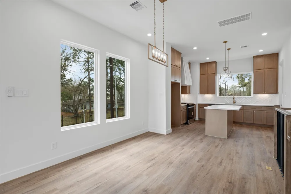 826 Curtin Street #F Houston, TX 77018