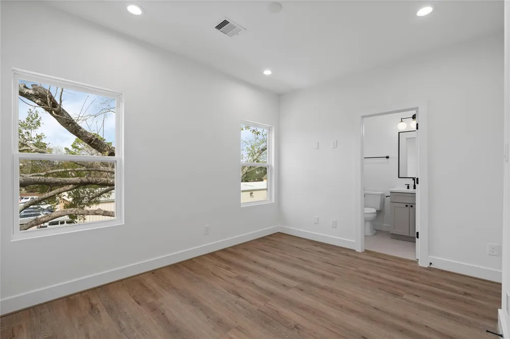 826 Curtin Street #F Houston, TX 77018