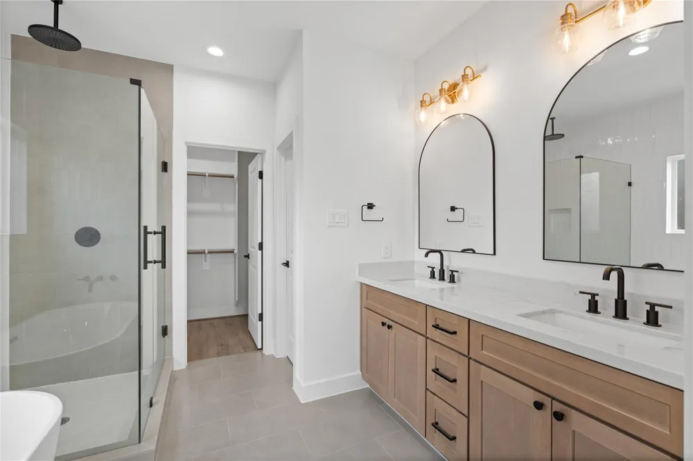 826 Curtin Street #F Houston, TX 77018