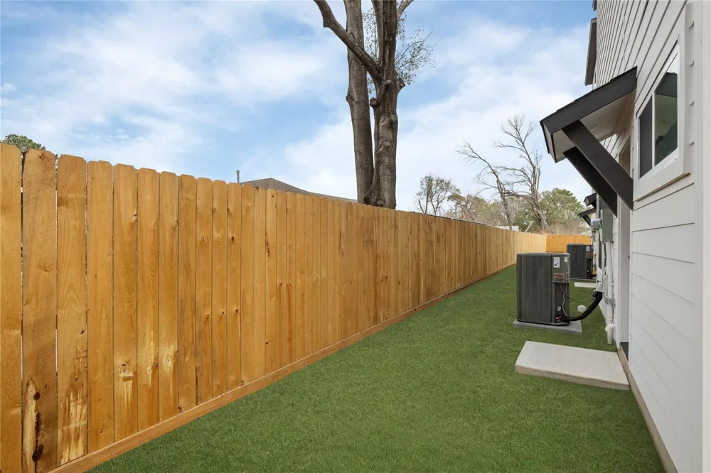 826 Curtin Street #F Houston, TX 77018