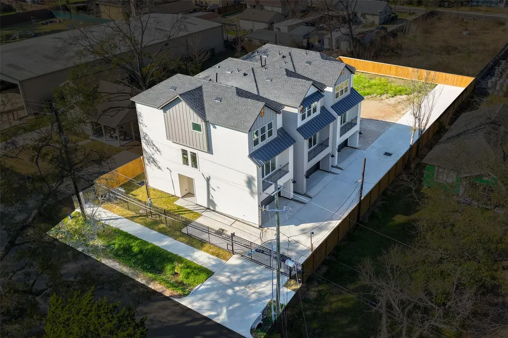 826 Curtin Street #F Houston, TX 77018