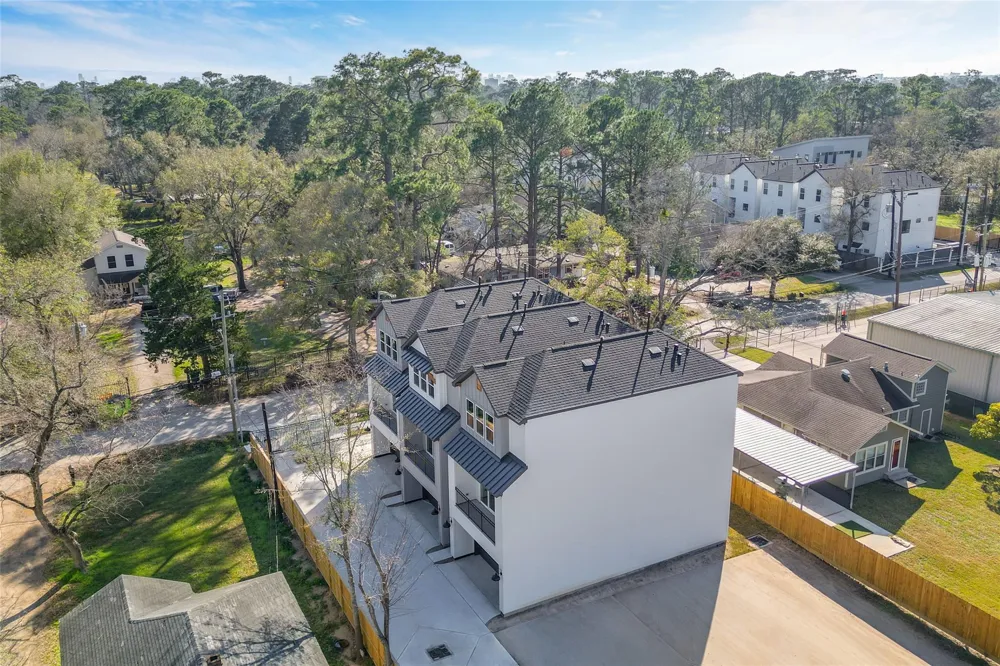 826 Curtin Street #F Houston, TX 77018