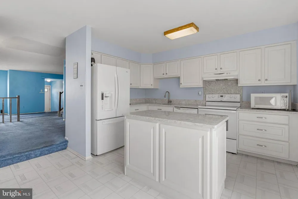 5110 EUSTON COURT Bensalem, PA 19020