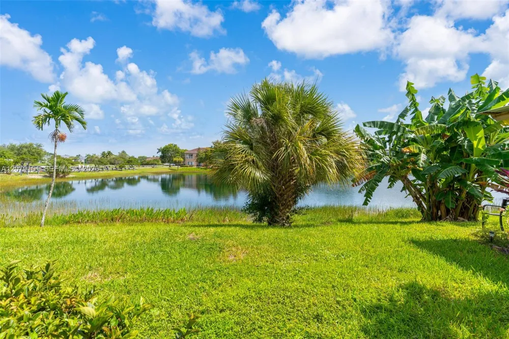 2438 SE 15 St Homestead, FL 33035