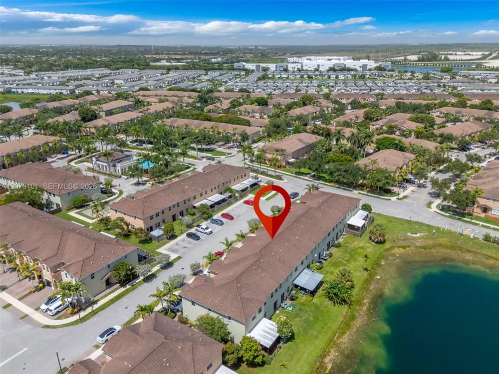2438 SE 15 St Homestead, FL 33035