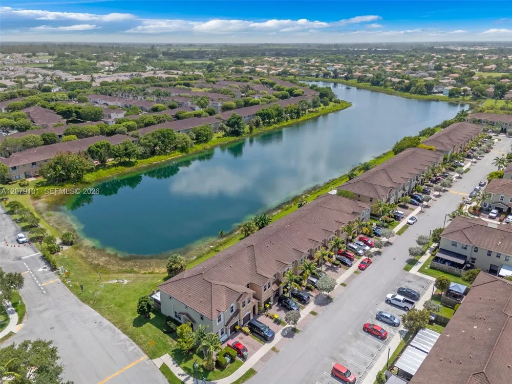 2438 SE 15 St Homestead, FL 33035