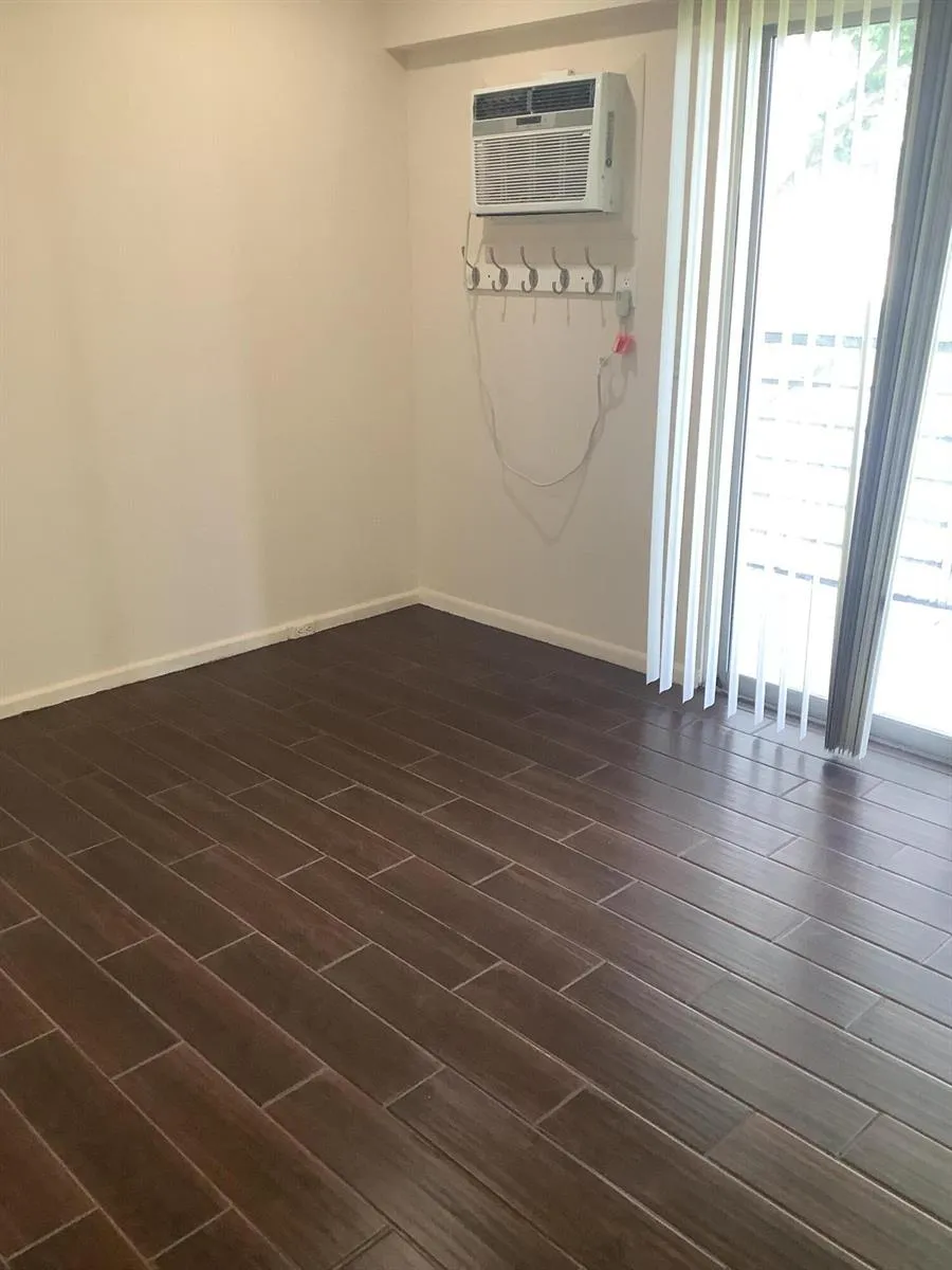 119 Fanshaw C Boca Raton, FL 33434