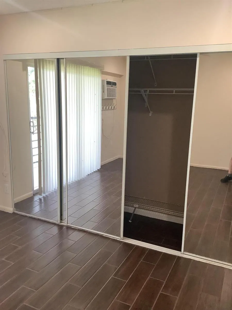 119 Fanshaw C Boca Raton, FL 33434