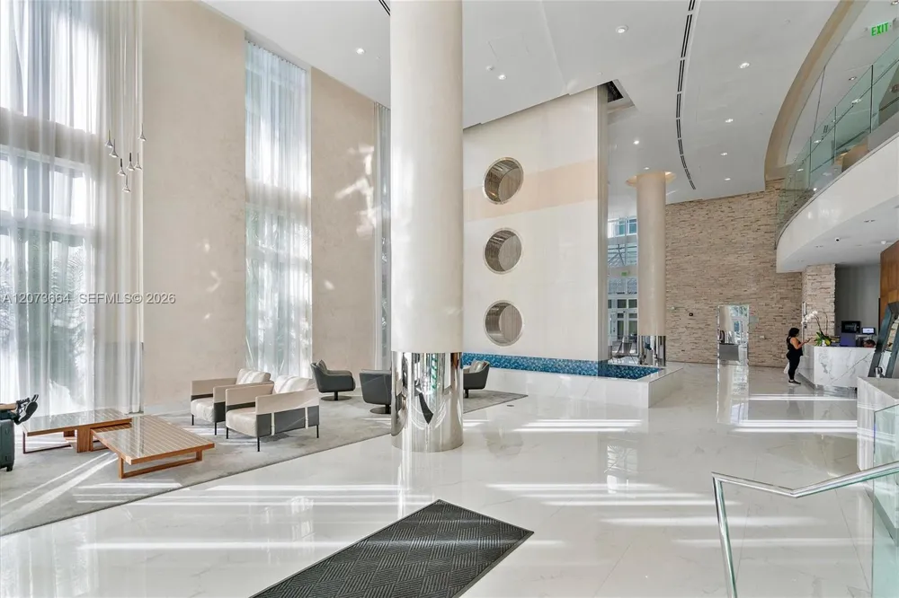 41 SE 5th St #1111 Miami, FL 33131