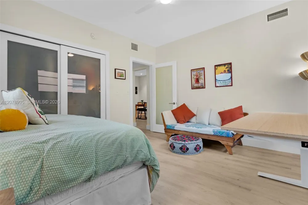 1341 15th St #206 Miami Beach, FL 33139