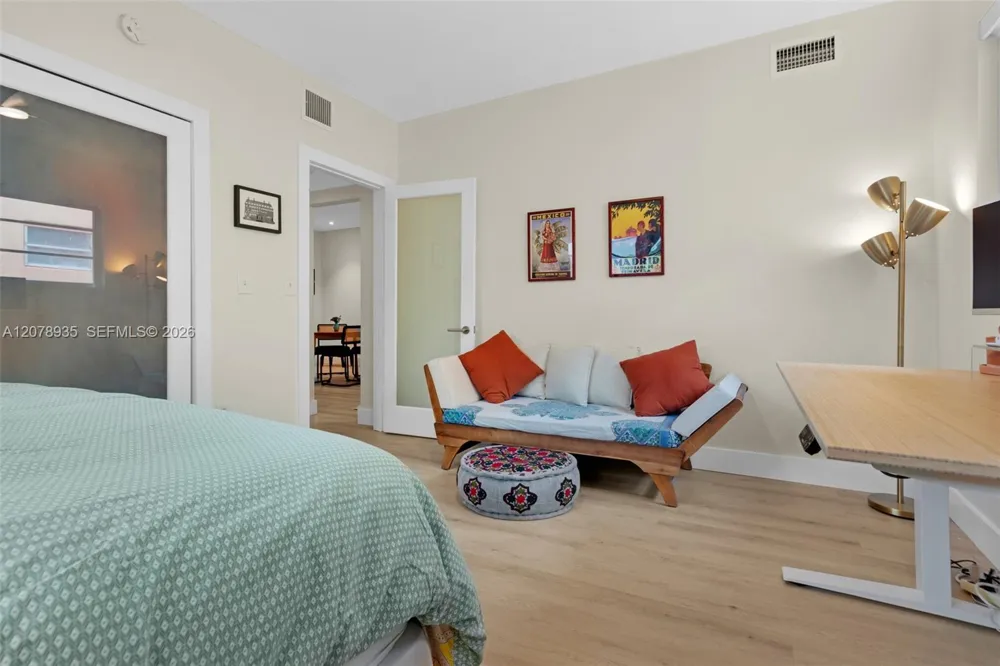 1341 15th St #206 Miami Beach, FL 33139