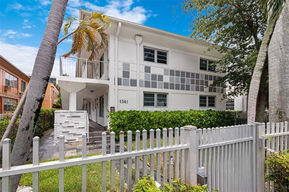 1341 15th St #206 Miami Beach, FL 33139