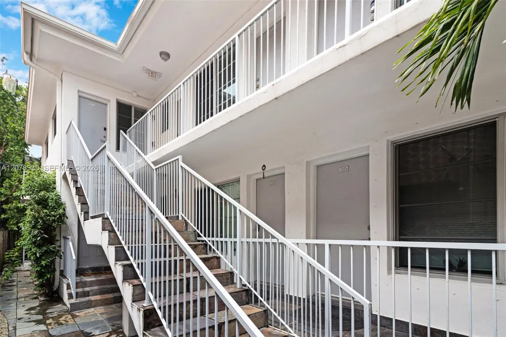 1341 15th St #206 Miami Beach, FL 33139