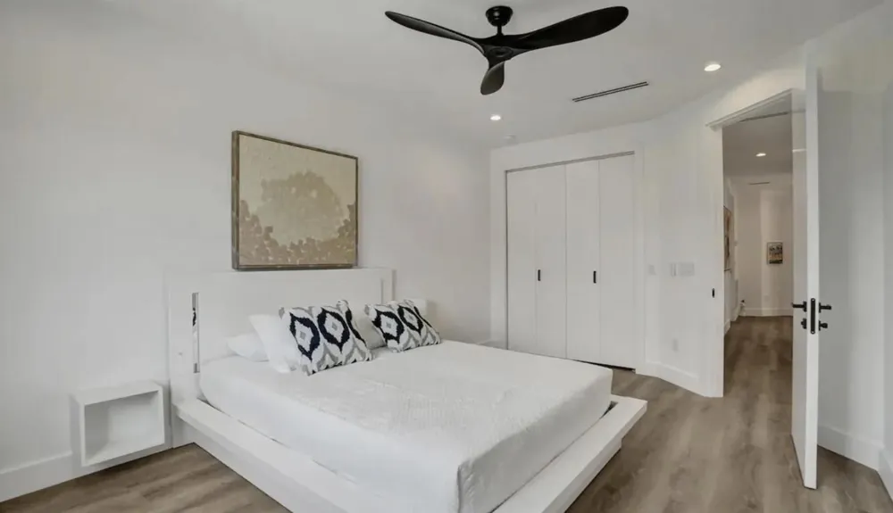 828 SW 16TH STREET Fort Lauderdale, FL 33315