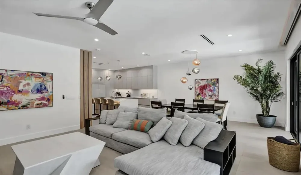 828 SW 16TH STREET Fort Lauderdale, FL 33315