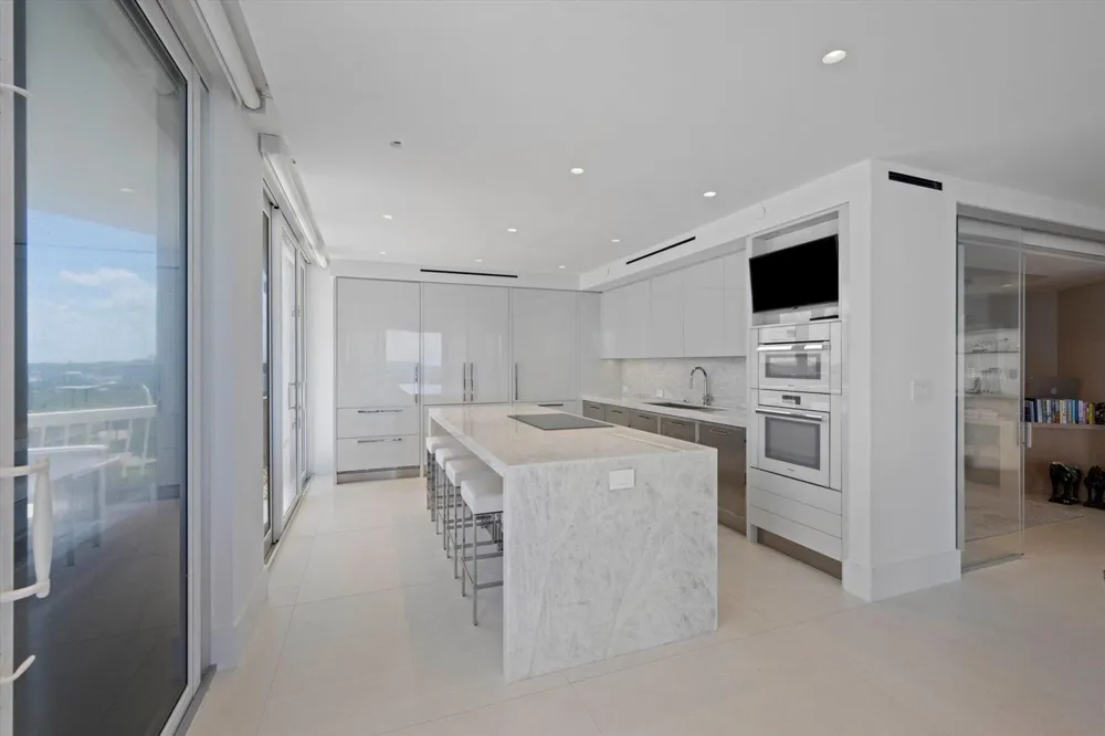 2100 S Ocean Boulevard #408N Palm Beach, FL 33480