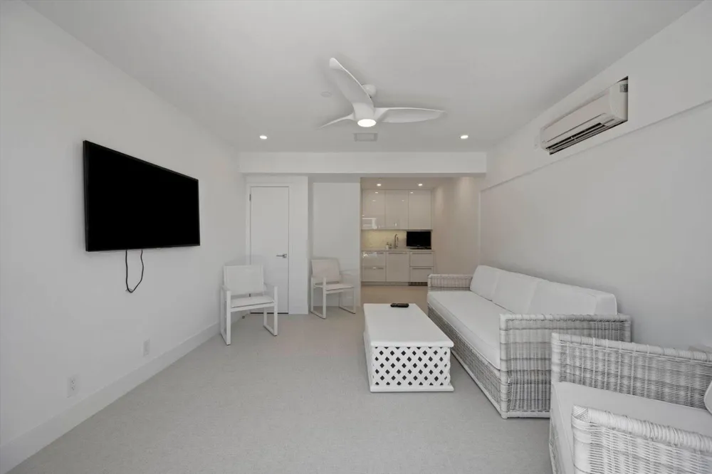 2100 S Ocean Boulevard #408N Palm Beach, FL 33480