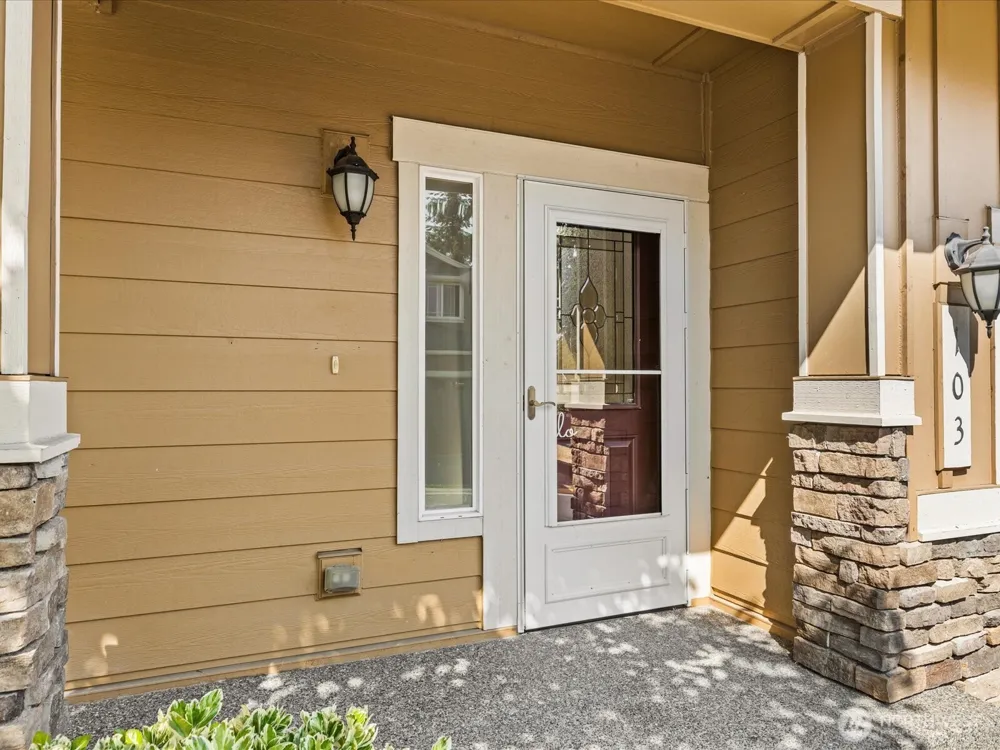 103 162nd Place SE Bothell, WA 98012