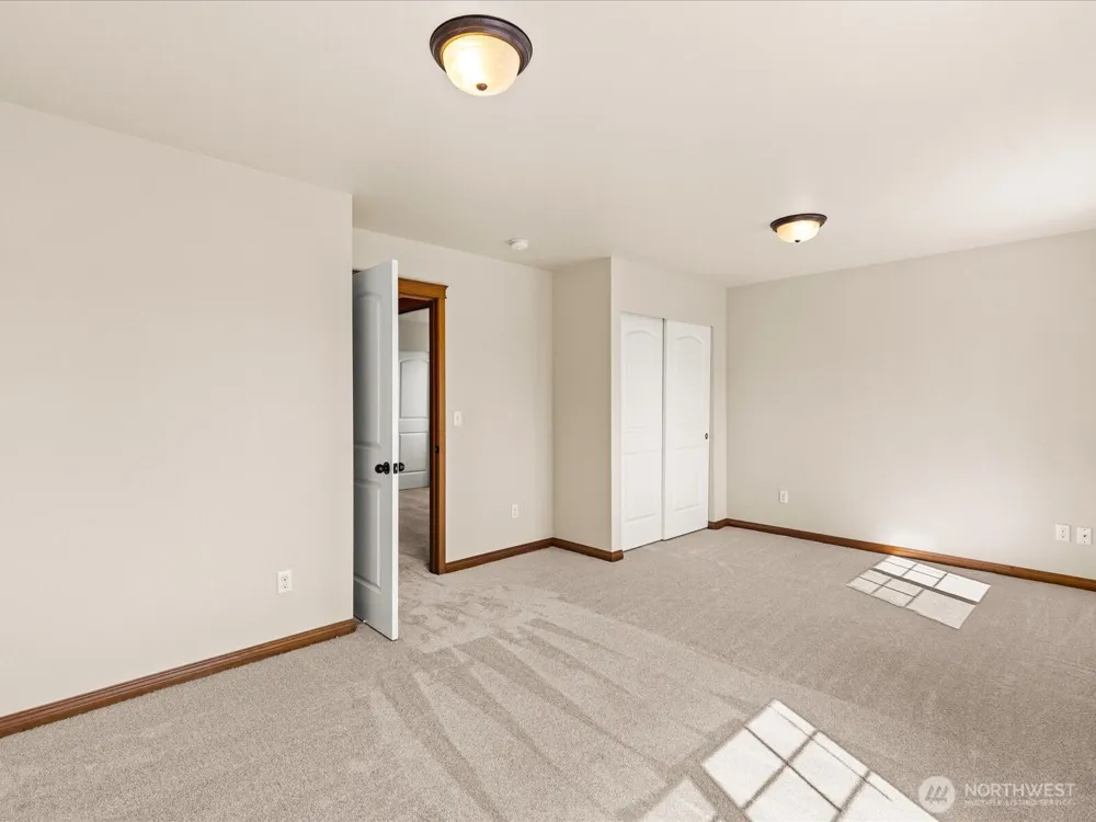 103 162nd Place SE Bothell, WA 98012