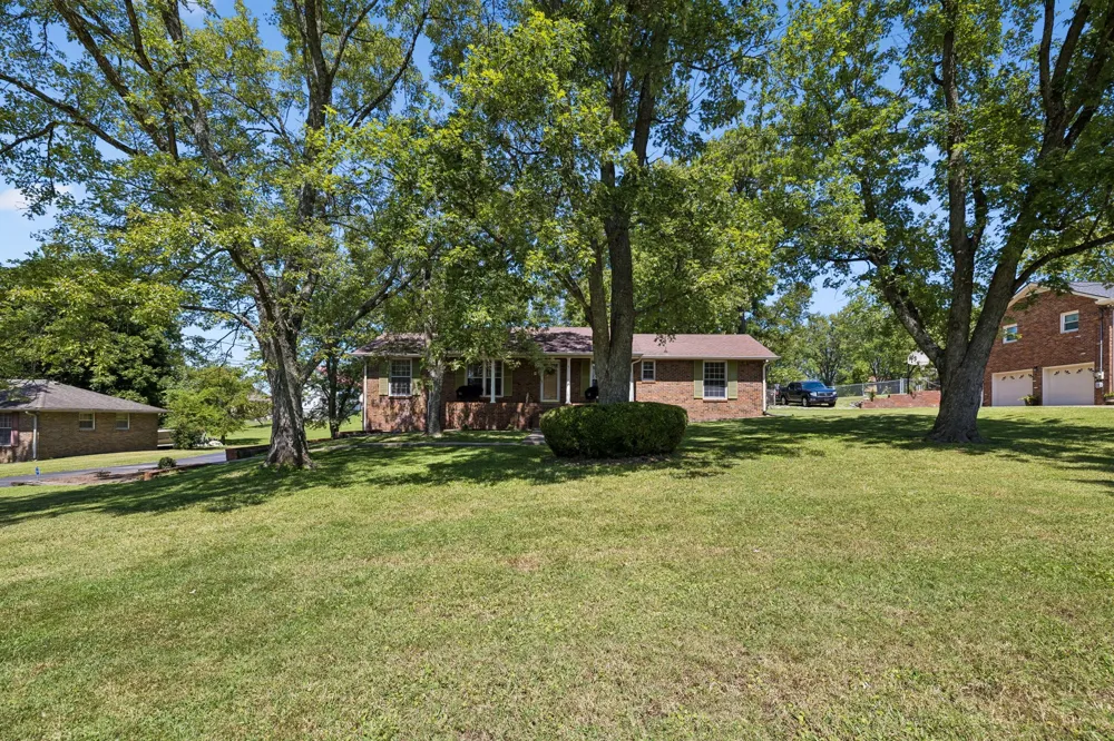 108 Due West Dr Mount Juliet, TN 37122